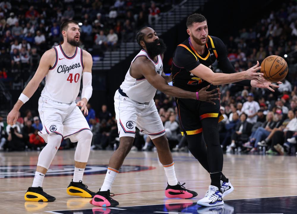 她通过将科 她通过将科